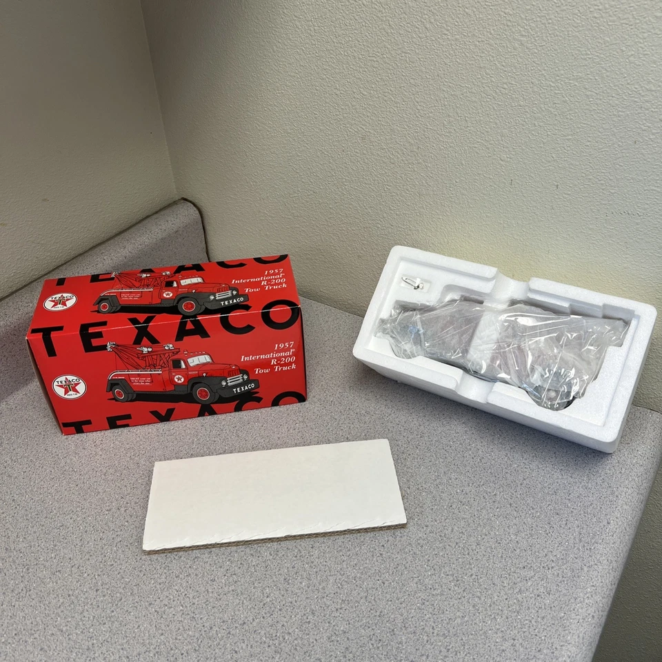 First Gear Texaco 1957 International R-200 Tow Truck Red With Black Trim