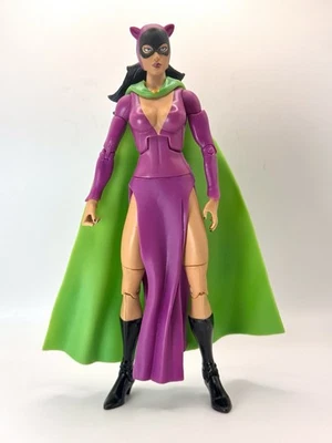 "Figura Mattel DC Universe Classics DCUC Catwoman 2011 6"" edición Legacy" Foto 1 de 3