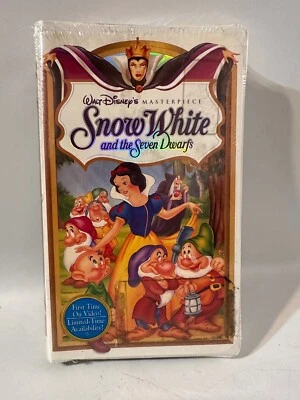 Walt Disney RARE Masterpiece Collection  * Snow White *  VHS tape (ORIGINAL) - Image 1 of 4