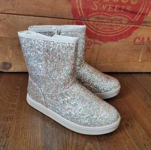 BRAND NEW CAT & JACK Big Girls 2 Glitter Boots - Picture 1 of 7
