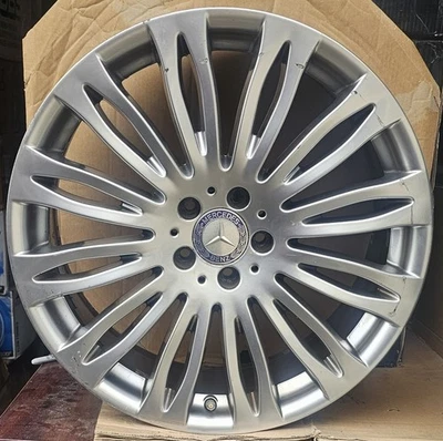 Genuine Mercedes-Benz 20x8.5 ET35 Silver Front Wheel A2224011702 S Class 85504 - Image 1 of 4