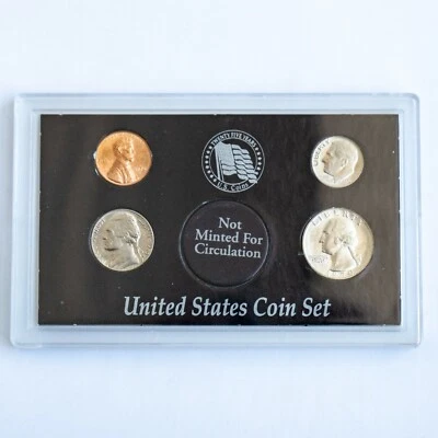 1970 - US Mint Set in Acrylic Case - Circulated  Twenty Five Years US Coins - Image 1 of 4