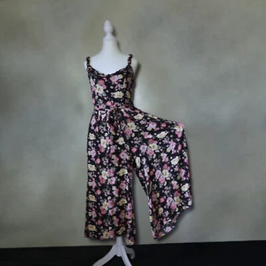 ValleyGirl Women's Floral Black Jumpsuit Wide Leg Size 8 - Waist Cord Belt - Picture 1 of 13