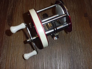 Vintage JC HIGGINS 357-39800 BaitCasting Reel Made In Japan - Picture 1 of 6