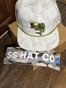 Southern String Hat Co. Sombrero de cuerda de pez NUEVO con pegatina rara de cuerda sureña - Imagen 1 de 3