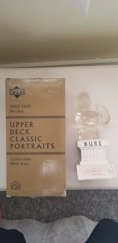 2002-03 UPPER DECK PORTRAITS MINI BUST GLASS AUTOGRAPH PAVEL BURE 3/10 WITH BOX Cover