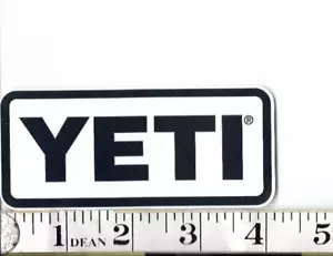 Adesivo YETI autentico decalcomania ~ lettere nere su sfondo bianco (#2376) - Foto 1 di 2