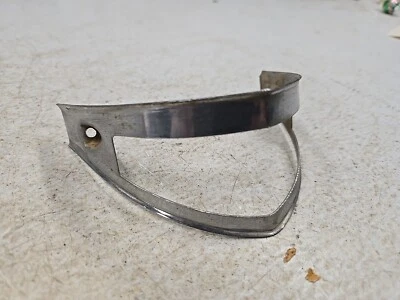 Ободок парковочного фонаря для грузовика Ford F-1 1951-1952 годов выпуска - Изображение 1 из 4