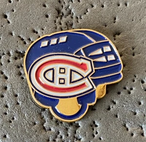 Montreal Canadiens Player Helmet NHL Hockey Pin - Imagen 1 de 2