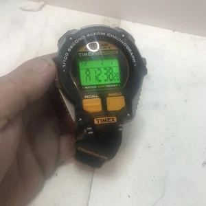 Vintage Timex Triathlon Stopwatch Water Resistant Indiglo 10 Lap Memory Alarm - Picture 1 of 4
