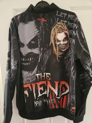 Chaqueta mediana oficial WWE Bray Wyatt Chalk Line Foto 1 de 3