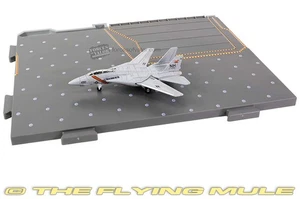 Forces of Valor 1:200 F-14A Tomcat USN VF-114 Aardvarks NH100 w/Carrier Deck - Picture 1 of 6