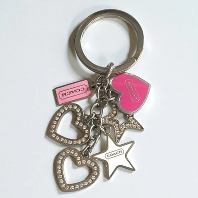Llavero Coach con Corazón y Estrellas Bolso Dije Plata Estrás Corazones Rosa Etiquetas Foto 1 de 3