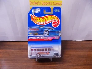 Hot Wheels - 1998 Mattel, Inc. - School Bus - Die Cast - 3169 - Picture 1 of 2