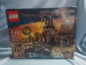 Lego 4194 Pirates Of The Caribbean White Cap Bay Retired Nip Box RE tapped 
