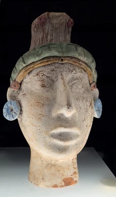 Réplica de arte mesoamericano cabeza femenina estilo precolombino 16,5" H x 11" W Foto 1 de 4
