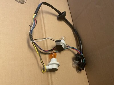 Arnés de cables para luz trasera para Chevrolet Sonic Driver Side Sedán 12-16 Foto 1 de 2