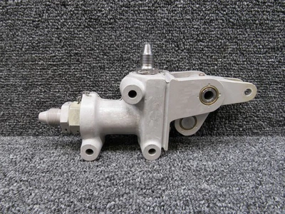 AIR69200 Hawker BAE 125-800A Hand Pump Body - Image 1 of 4