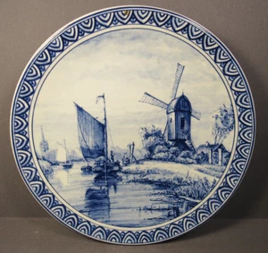 Delft Plate Mulino a vento e barca a vela 7,5" vintage Olanda blu e bianco numerato - Foto 1 di 7