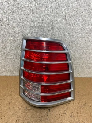 2002 2003 2004 2005 Mercury Mountaineer Right Passenger Tail Light Oem S9442 DW - Image 1 of 4