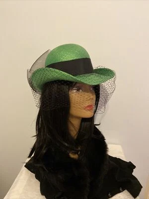 Sombrero elegante vintage CASUAL CORNER verde negro red banda negra con lazo de tul M Foto 1 de 4