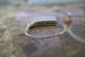 Oticon Nera Pro Hearing Aids Behind The Ear Right Only AS PICTURED - Picture 1 of 3