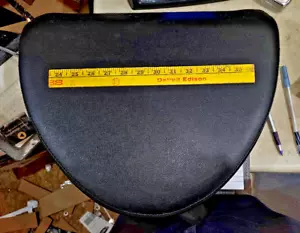 24FF28 PROFORM CROSSTRAINER 970 PARTS: CUSHION, 16-1/2" X 13-1/2" X 2-1/2" OA - Picture 1 of 4
