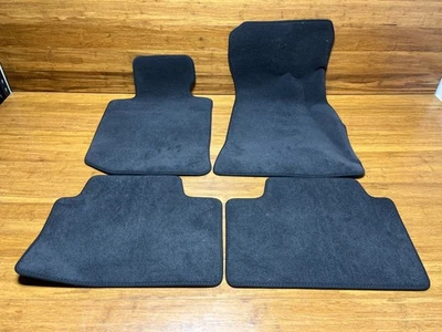 Alfombrillas BMW M3 G80 2022-2025 delanteras traseras izquierda todo fabricante de equipos originales *nota* Foto 1 de 4