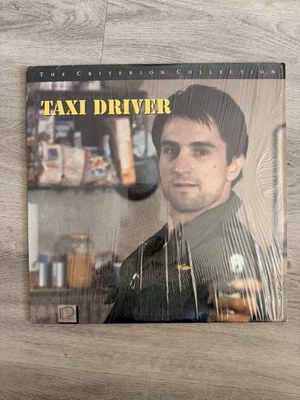 1990 Vintage Taxi Driver Laserdisc - The Criterion Collection - LIKE NEW - Image 1 of 2