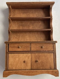 HALL'S LIFETIME TOYS Vintage Miniatur Puppenhaus 325 Stall Schrank 1:12 guter Zustand - Bild 1 von 10
