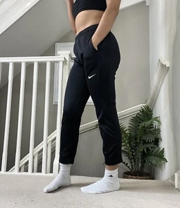 Pantaloni tuta Nike neri slim fit fondo taglia XS palestra attivi Capri Petite - Foto 1 di 5