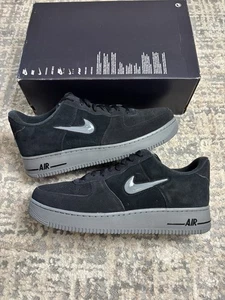 Talla 11.5 - Nike Air Force 1 Negro Gris Fresco Gamuza HQ3827-002 - Imagen 1 de 5