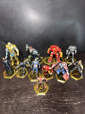 lote de 10 figuras PVC Disney Marvel y Avengers Foto 1 de 4