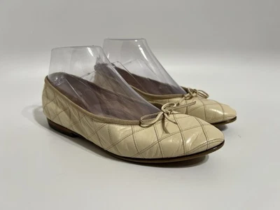 Sapatilhas de balé vintage Chanel acolchoadas couro marfim 37 - Imagem 1 de 4