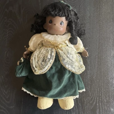 "Vestido verde crema 15"" muñeca negra Precious Moments" Foto 1 de 4
