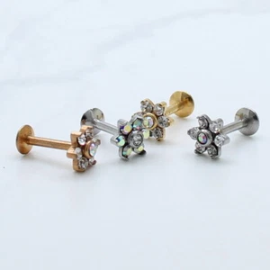 SIMULATED DIAMOND SILVER YELLOW ROSE GOLD IP FLOWER CARTILAGE 8MM STUD LABRET - Picture 1 of 18