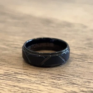 Triton & Frederick Goldman 8 mm Wolframcarbid Herrenring Größe 14 UVP 350 $ - Bild 1 von 5