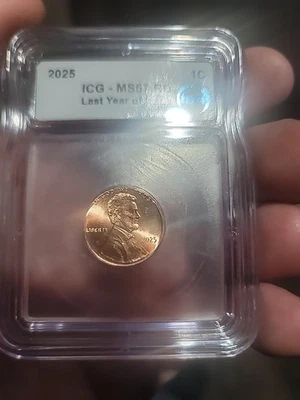 2025-P And D Lincoln Shield Cents ICG MS67 RD – Last Year of Issue Collectible - Image 1 of 4