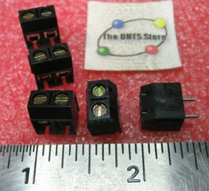 Screw Terminal Block 2 Pins PCB Mount Plastic - NOS Qty 5 - Bild 1 von 1