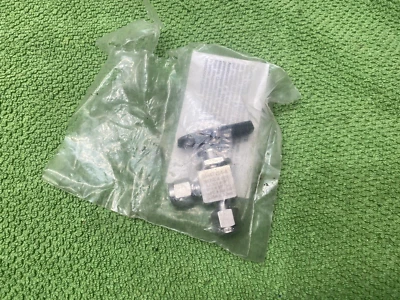 Swagelok SS-42VS4-A 1/4 Tube 316ss 1-Piece  Angle Pattern Ball Valve - Image 1 of 4