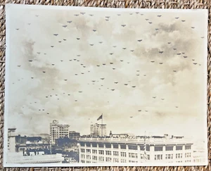 Vintage Original 1918 Photo of 100 Military Biplanes Flying over San Diego - Picture 1 of 3
