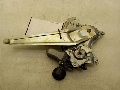 CONJUNTO REGULADOR VENTANA PUERTA TRASERA LADO PASAJERO TOYOTA RAV4 XLE 13-18  Foto 1 de 4