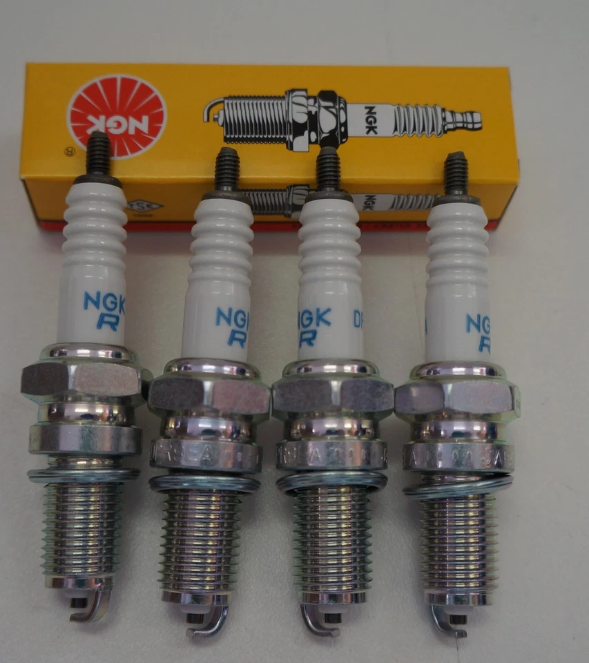NGK 4 CANDELE DPR9EA-9 Per HONDA CBX F - 750 cc	 Foto 1 de 1