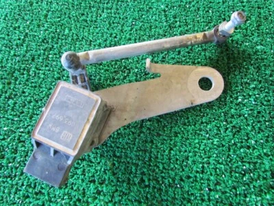 2007 BMW M6 Front RH Passenger Ride Height Level Sensor - Image 1 of 2