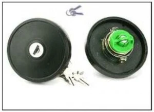 SUZUKI JEEP TAPPO SERBATOIO CARBURANTE COMPLETO DI CHIAVI - Foto 1 di 1