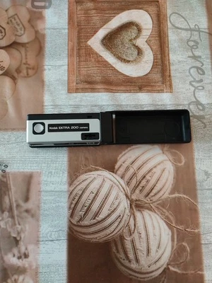 Vintage appareil photo Kodak Extra 200  - Photo 1/4