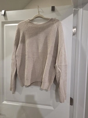 Suéter Banana Republic Para Hombre Talla Mediana Acogedor Texturizado Waffle Cuello Redondo Foto 1 de 4