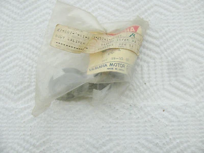 Braço corpo pinça fabricante de equipamento original NOS 72 Yamaha EW433 EW643 SW433 #2 826-25741-00-00 - Imagem 1 de 2