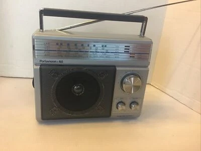 Realistic Portavision-60 Multi Band Radio Receiver 12-781 AM/FM/TV1/TV2/UHF - Image 1 of 4