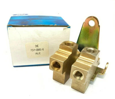 Brake Proportioning Valve for 1990-1991 Lincoln Town Car Ford Crown Victoria OEM - Image 1 of 4